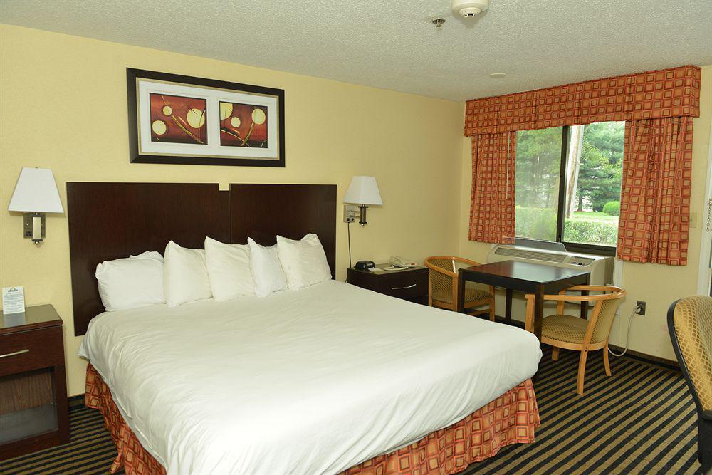 Whitney Inn & Suites Hamden Exterior foto